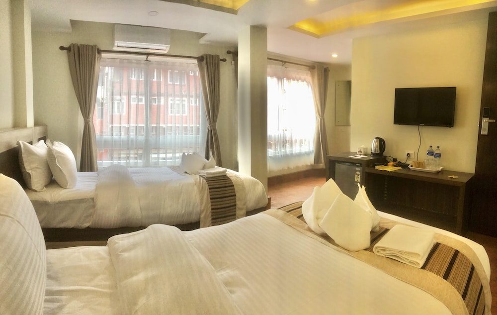 Deluxe Twin Room, 2 Twin Beds - Photo 2