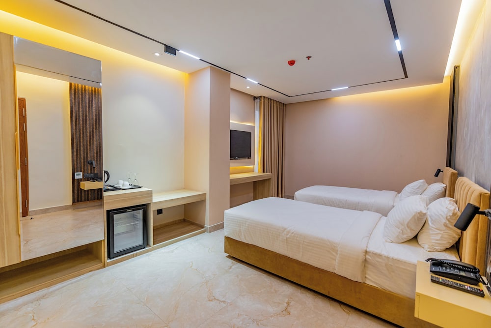 Deluxe Twin Room, City View photo 1