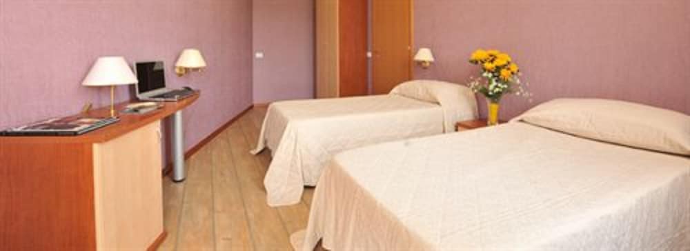 Triple Room - Photo 3