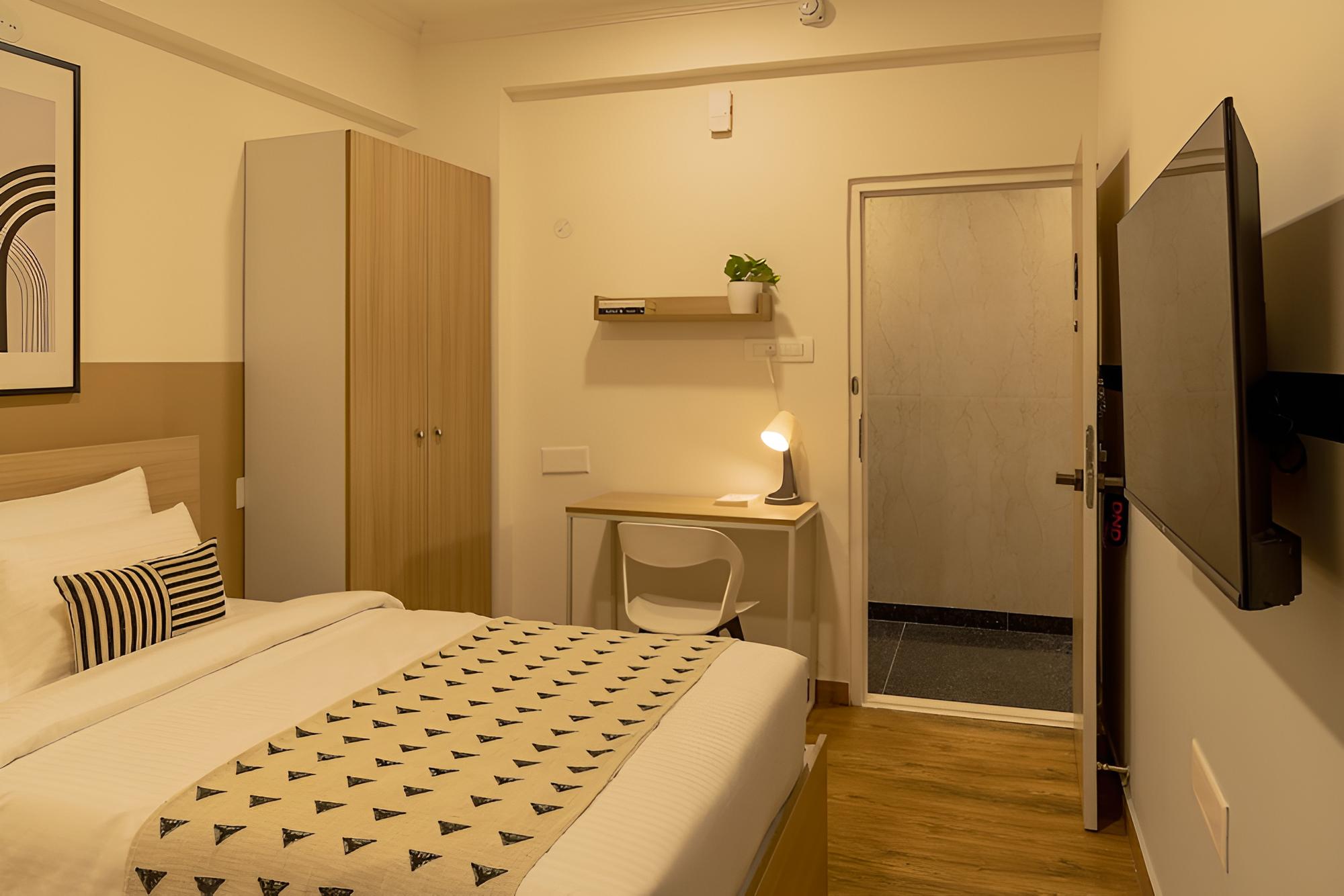 Standard Double Room - Photo 5