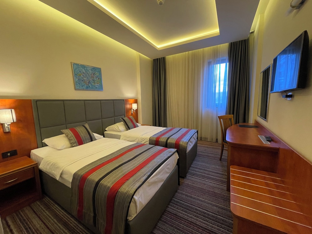 Superior Double or Twin Room, 1 Bedroom, Accessible photo 3
