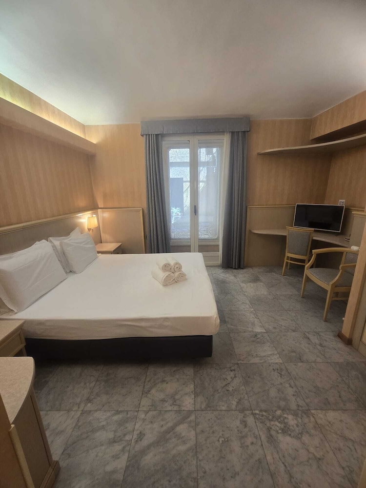 Comfort Room photo 2
