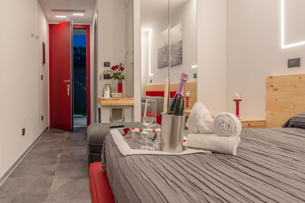Comfort Room photo 2