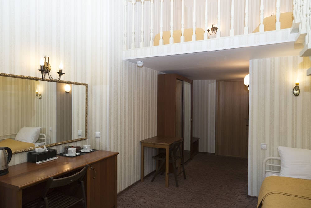 Triple Room, 3 Twin Beds, Non Smoking, City View photo 3