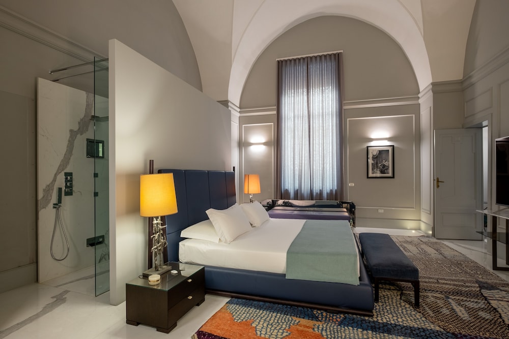 Design Suite, 1 King Bed photo 3