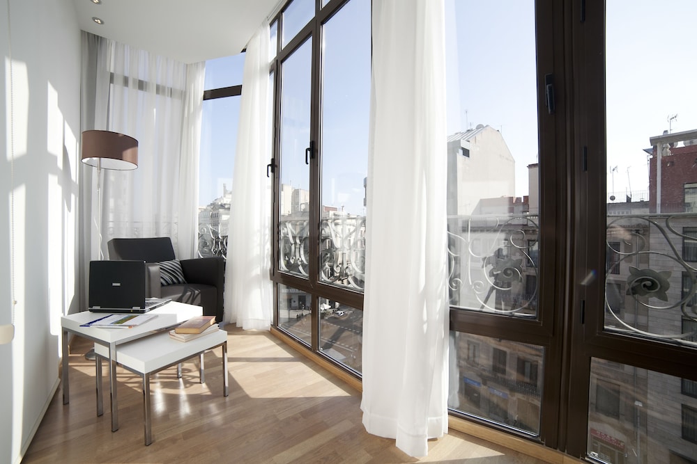 Apartment, 2 Bedrooms (Ronda Universitat 13) photo 3