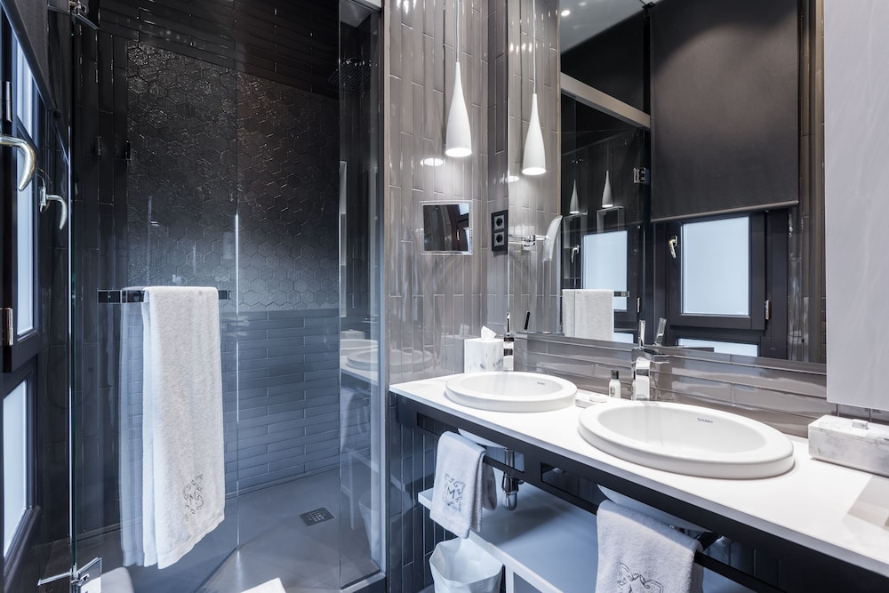 Executive Studio Suite