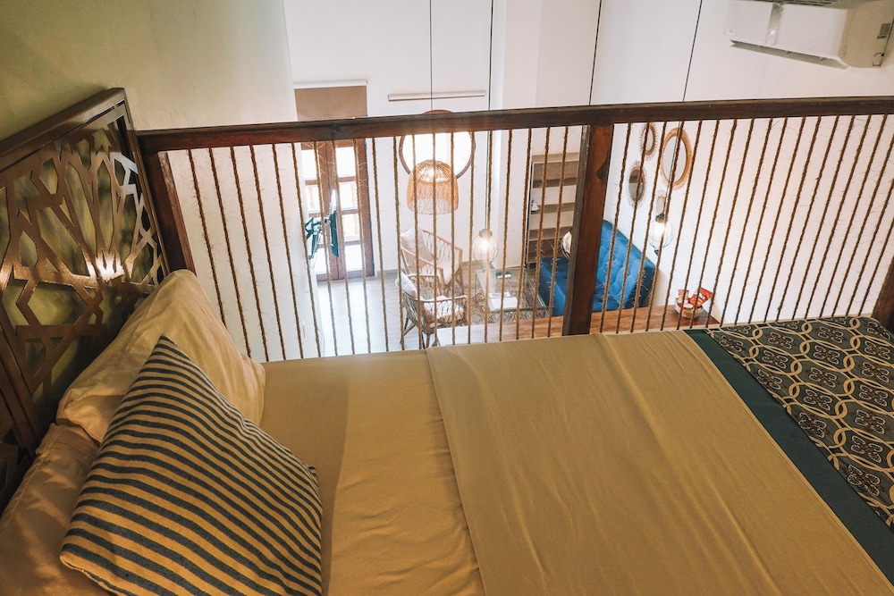 Duplex, Multiple Beds, Balcony photo 1