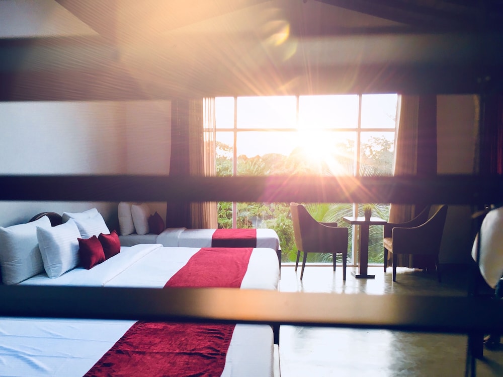 Superior Suite, Multiple Beds, Balcony, Lake View photo 1