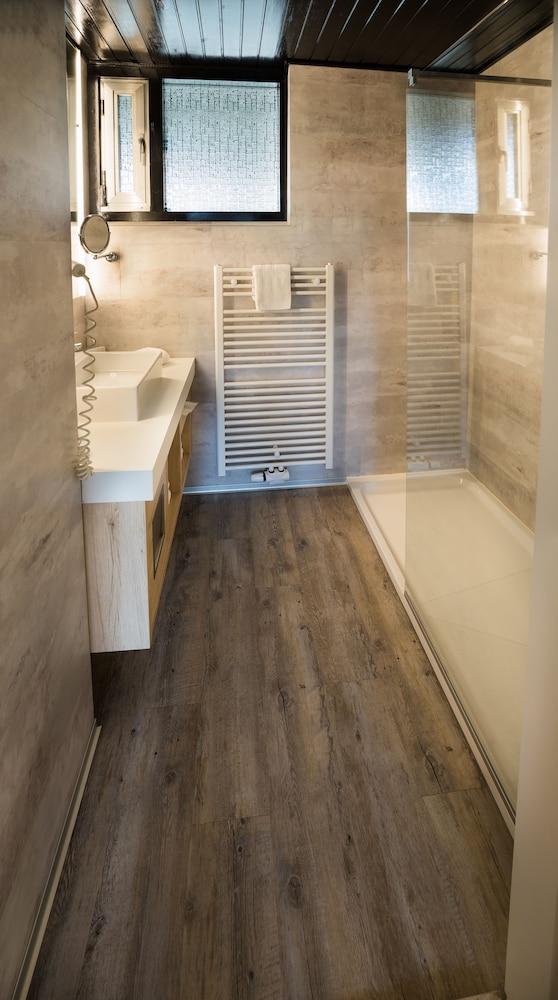 Superior Cottage - Photo 5