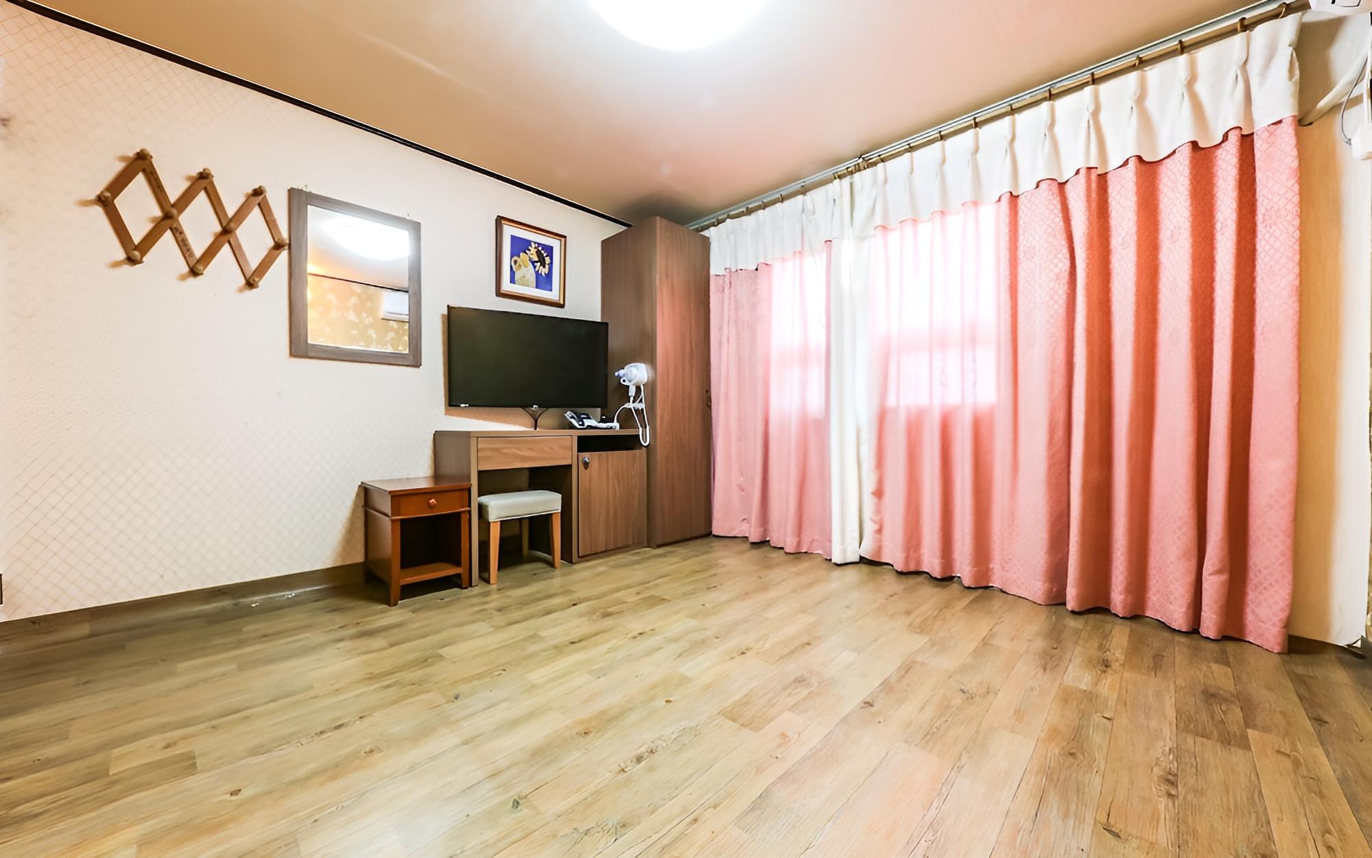 Room (On-dol)