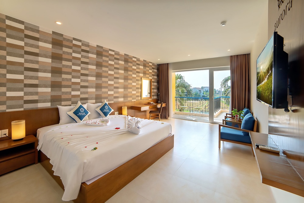 Deluxe King Room - Photo 1