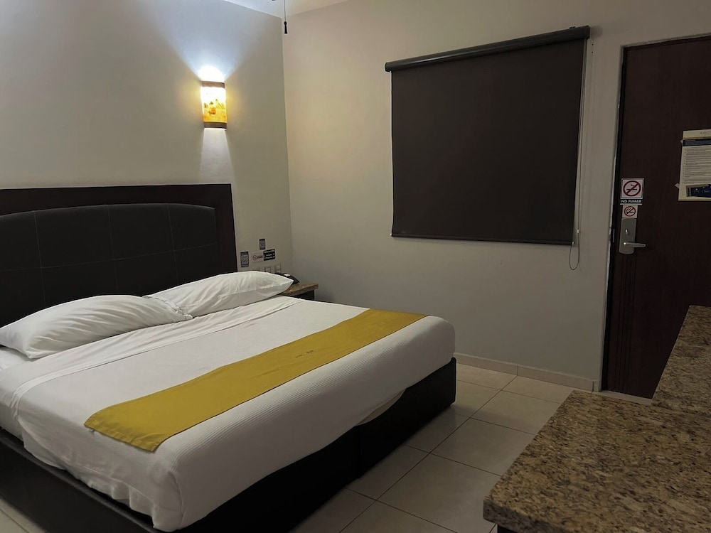 Executive Room, 1 King Bed