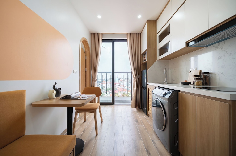 Apartment, 2 Bedrooms, City View photo 2
