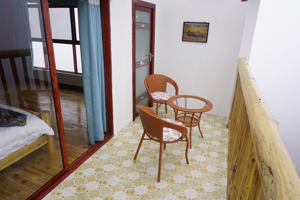 Deluxe Queen Room photo 3