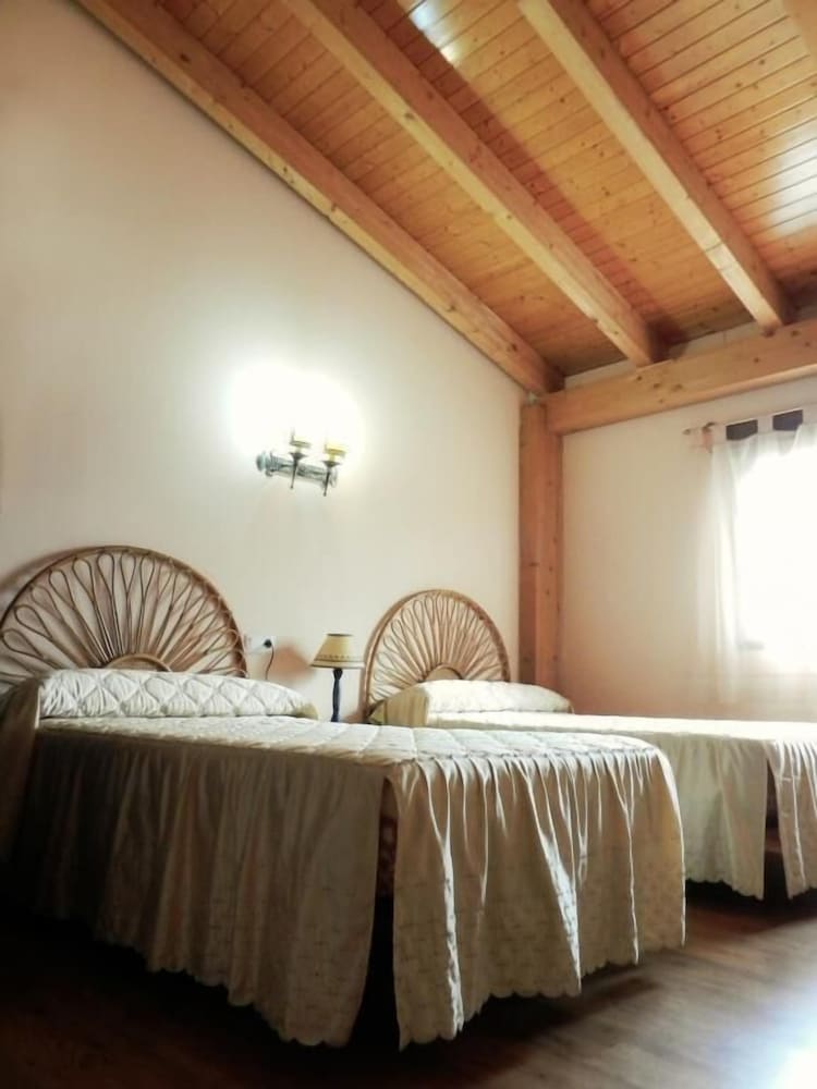 Double Room, 2 Twin Beds photo 3