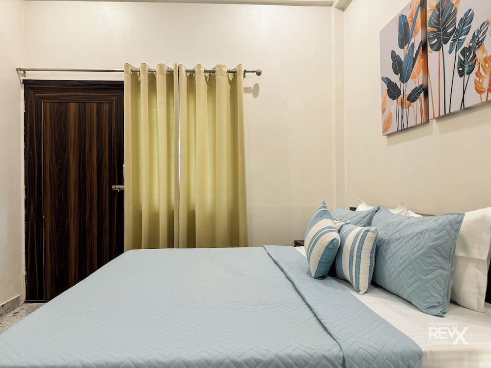 Super Deluxe Room