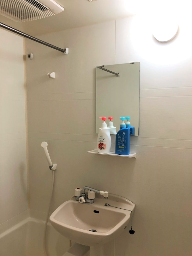 Double Room (No Towel Provided) photo 3