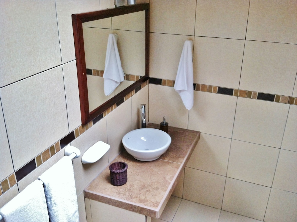 Triple Room, 1 Bedroom, Mountain View, Garden Area photo 2