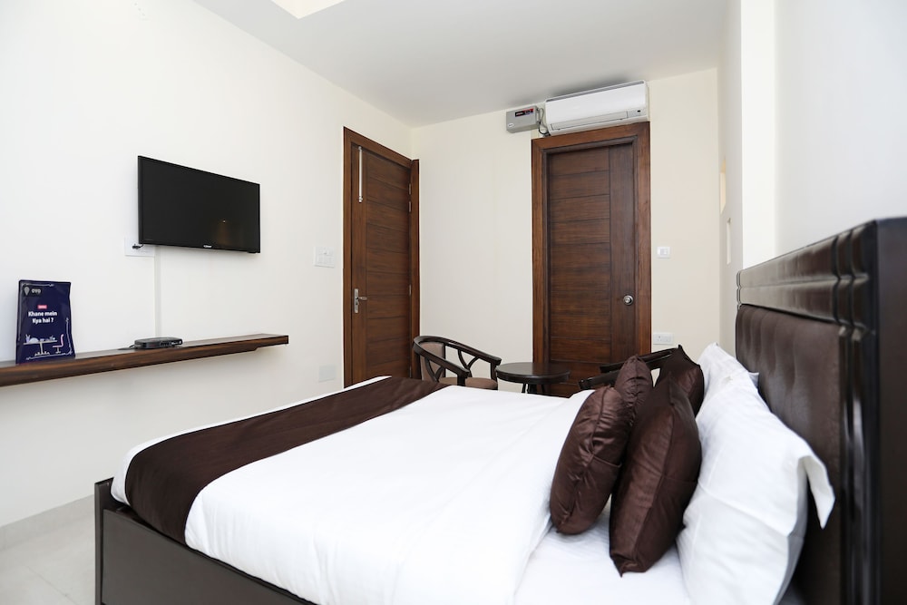 Double or Twin Room photo 3