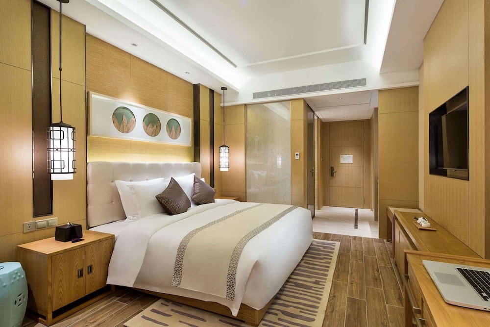 Studio, 1 King Bed, Sea View