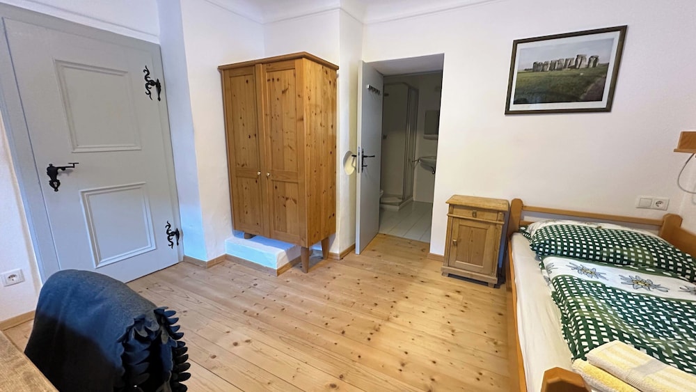 Basic Twin Room, 2 Twin Beds