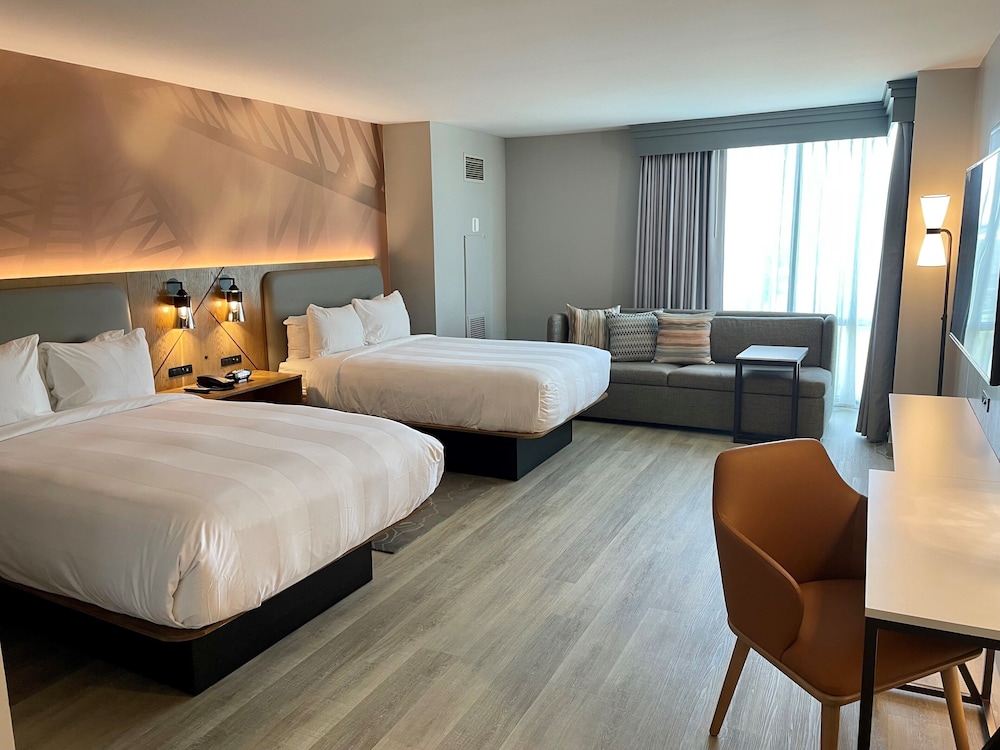 Room, 2 Double Beds (Hearing Accessible) - Photo 5