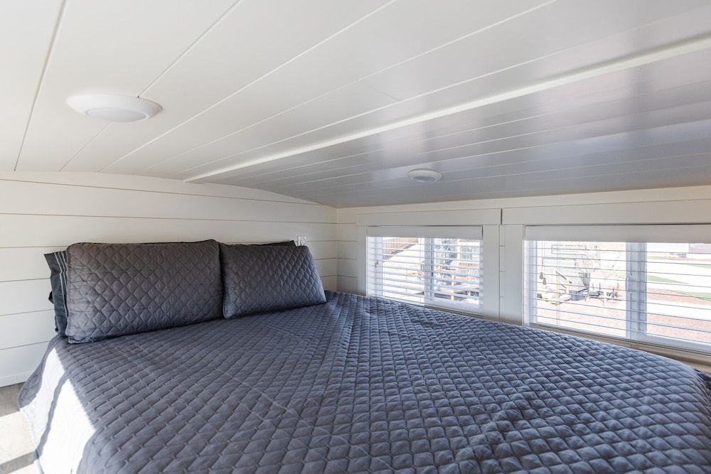 Comfort Cabin