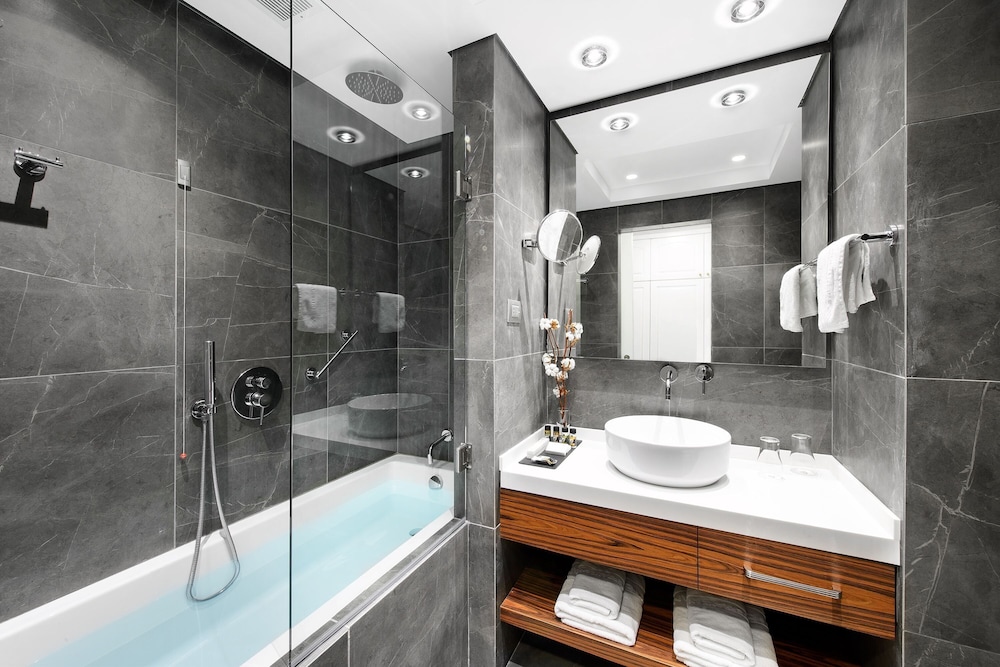 Side Sea View Premium Double with Extra Bed