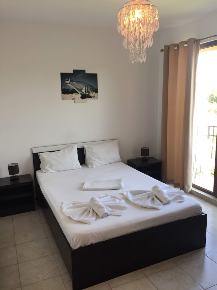 Double Room, Balcony - Photo 10
