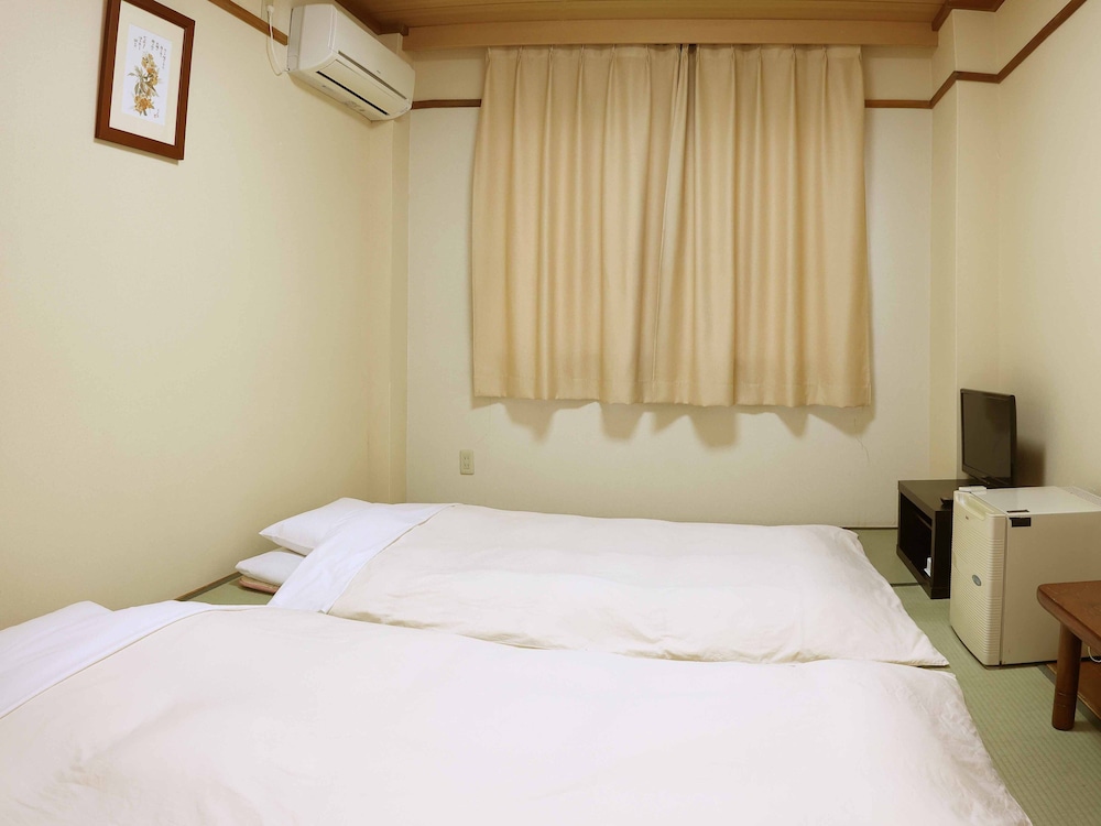 Japanese Style Room for 2 Guests with Private Bathroom, Non Smoking - Photo 1