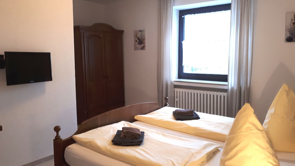 Double or Twin Room photo 3