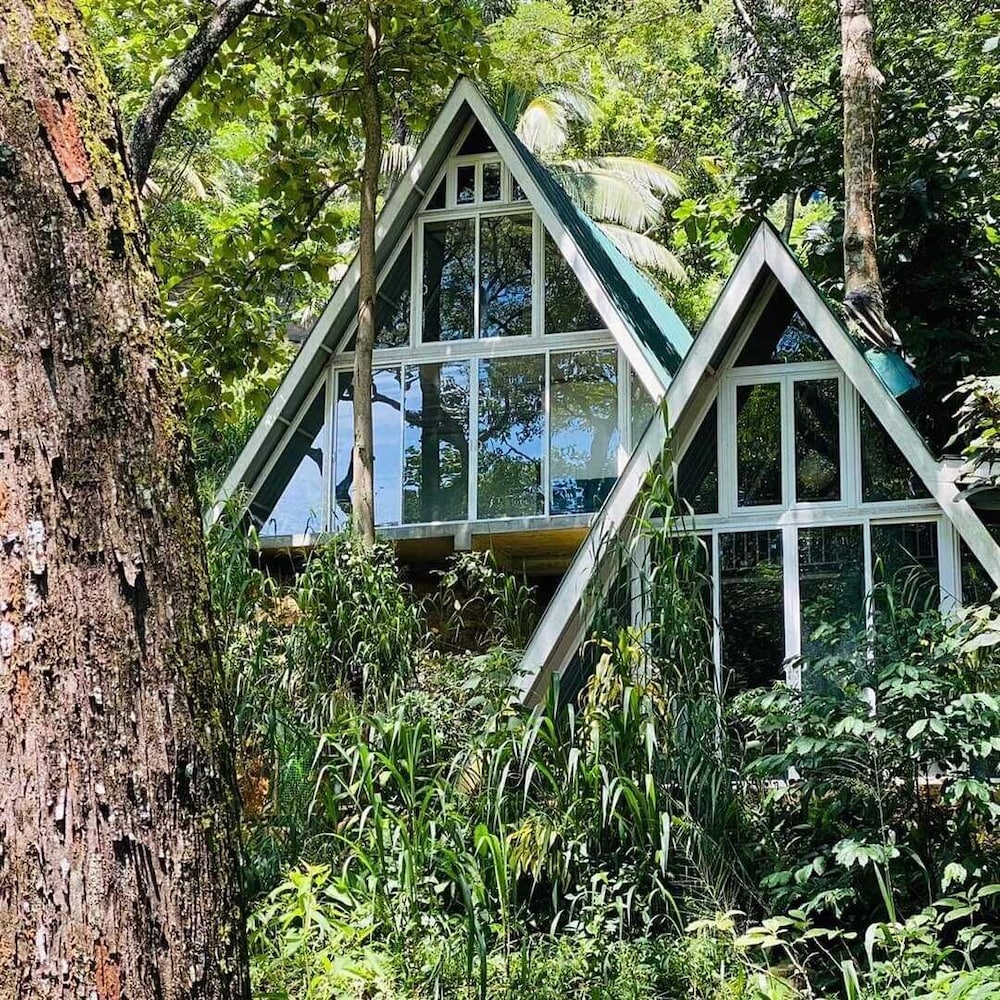 Situ Madura - Triangle Cabana