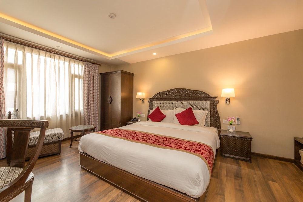 Superior Double Room, 1 King Bed, Balcony, Garden View photo 3