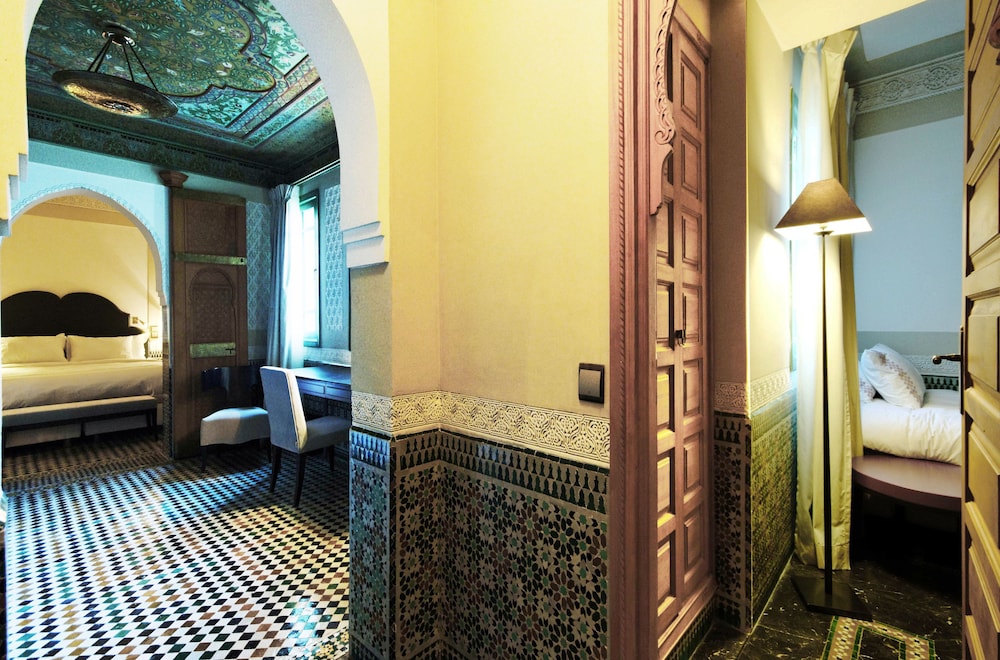 Family Suite (TRIPLE) - Photo 8