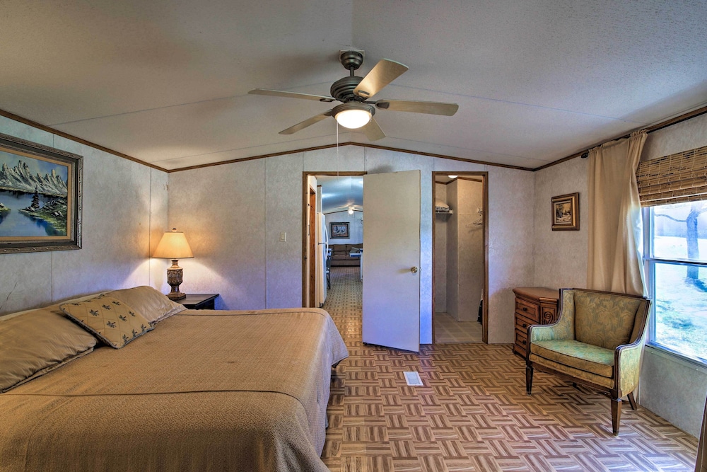 House (2 Bedrooms) photo 3