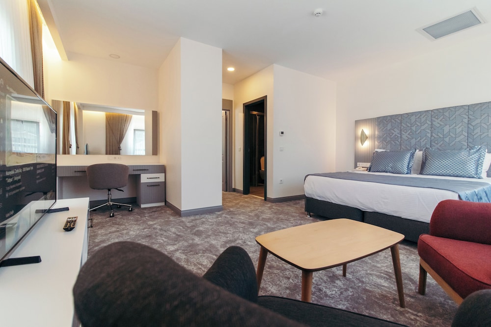 Premium Studio Suite, 1 Bedroom, City View