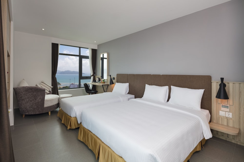 Premium Room, Sea View - Photo 15