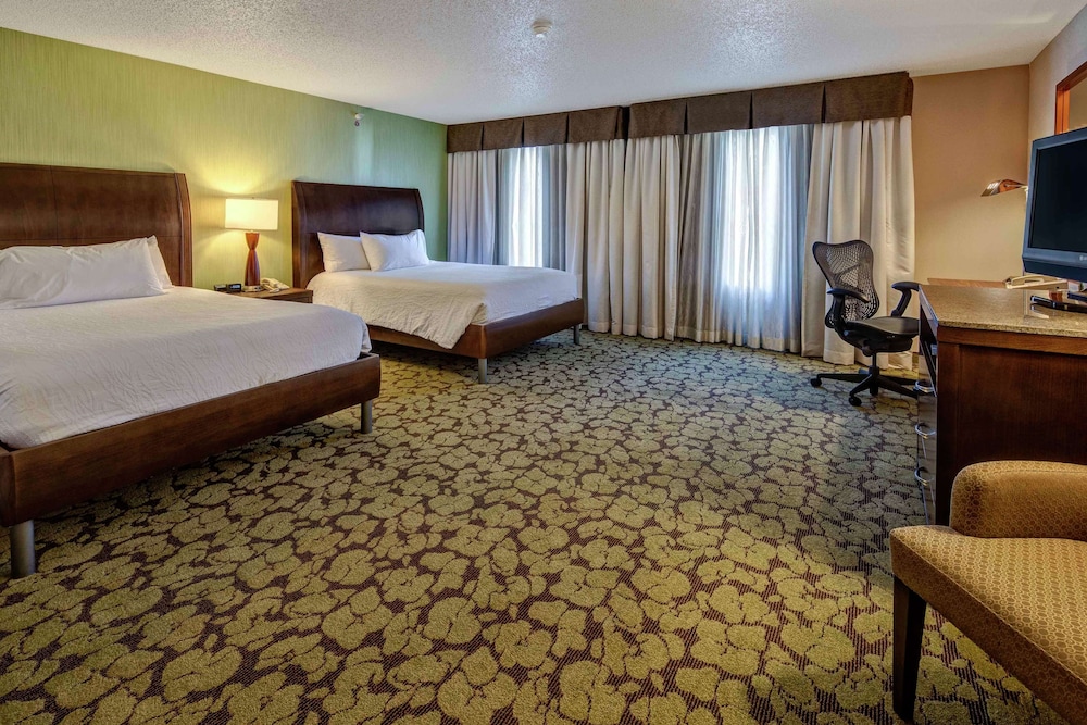 Deluxe Room, 2 Queen Beds - Photo 2