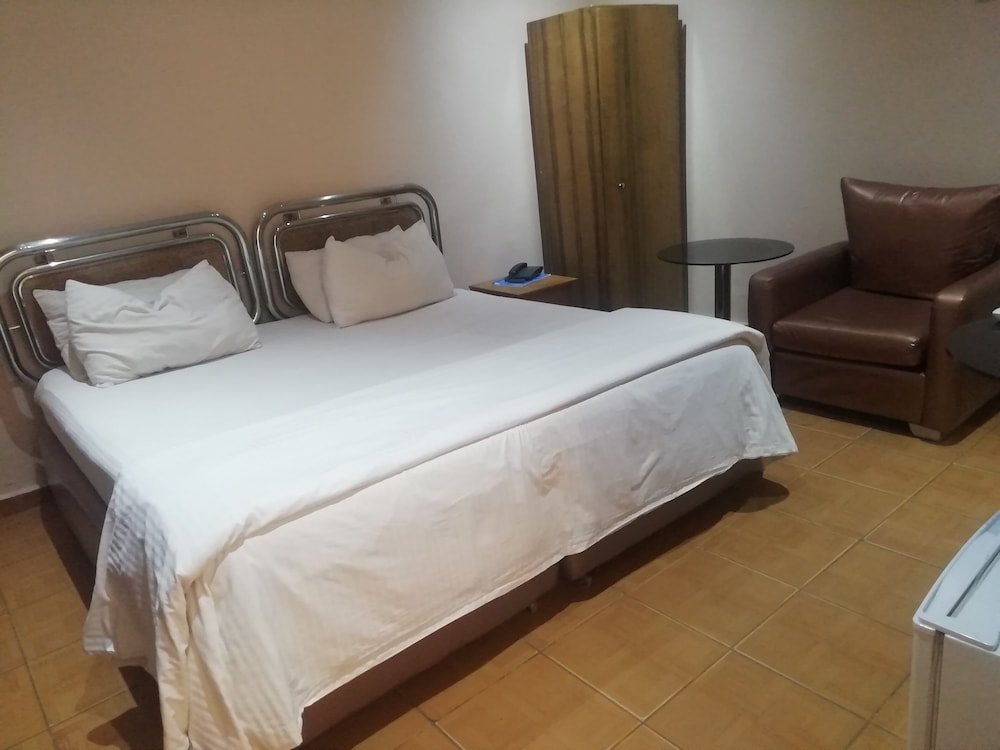 Basic Room photo 2