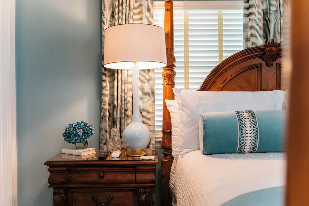 Room, 1 Queen Bed photo 1