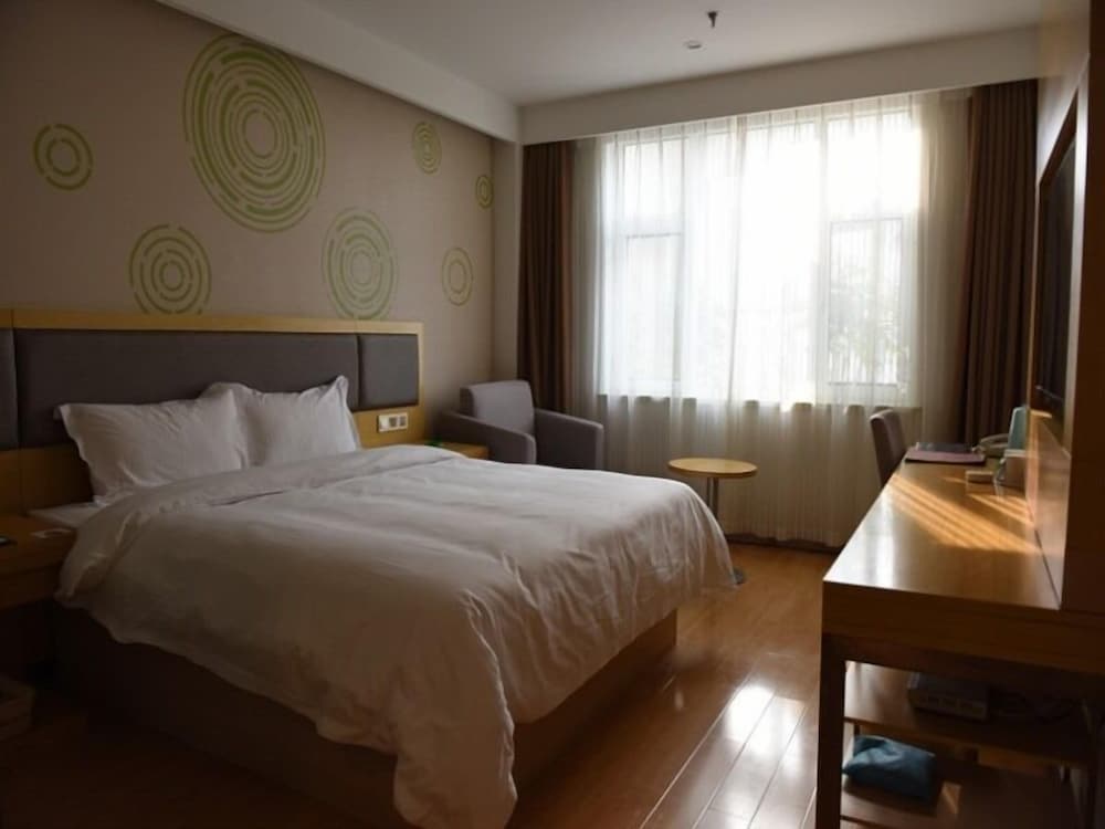 Business Suite - Photo 1