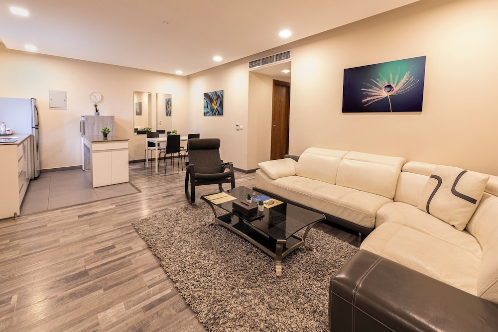 Luxury Suite, 2 Bedrooms, City View