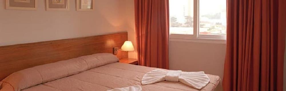 Family Room, Multiple Beds, City View photo 2