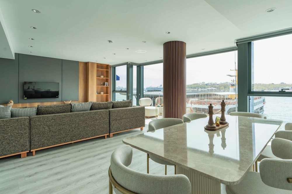 Design Condo, Non Smoking, Sea View photo 3