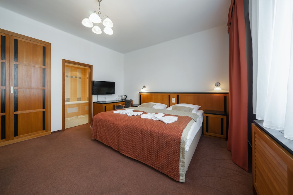 Grand Double or Twin Room photo 2