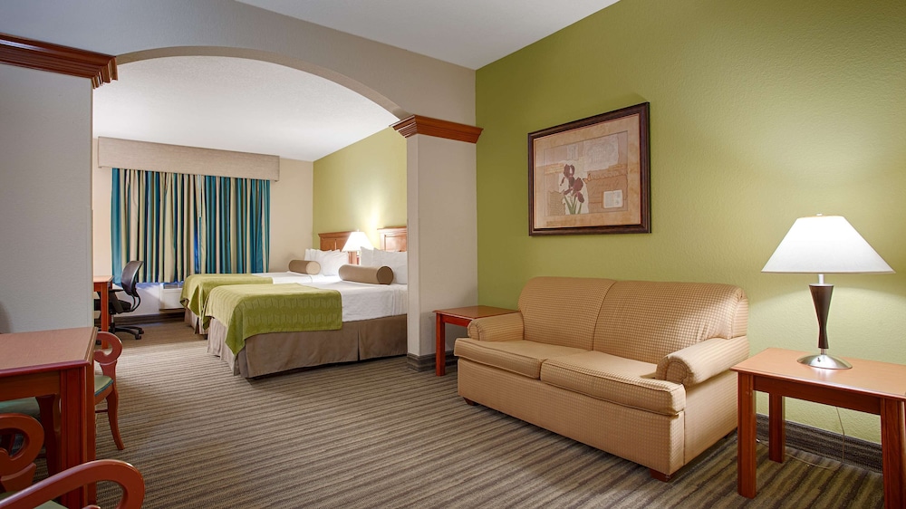 Suite, 2 Double Beds, Non Smoking, Kitchenette - Photo 1