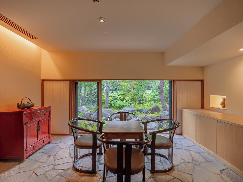 Junior Suite, Private Bathroom, Ground Floor - Photo 1