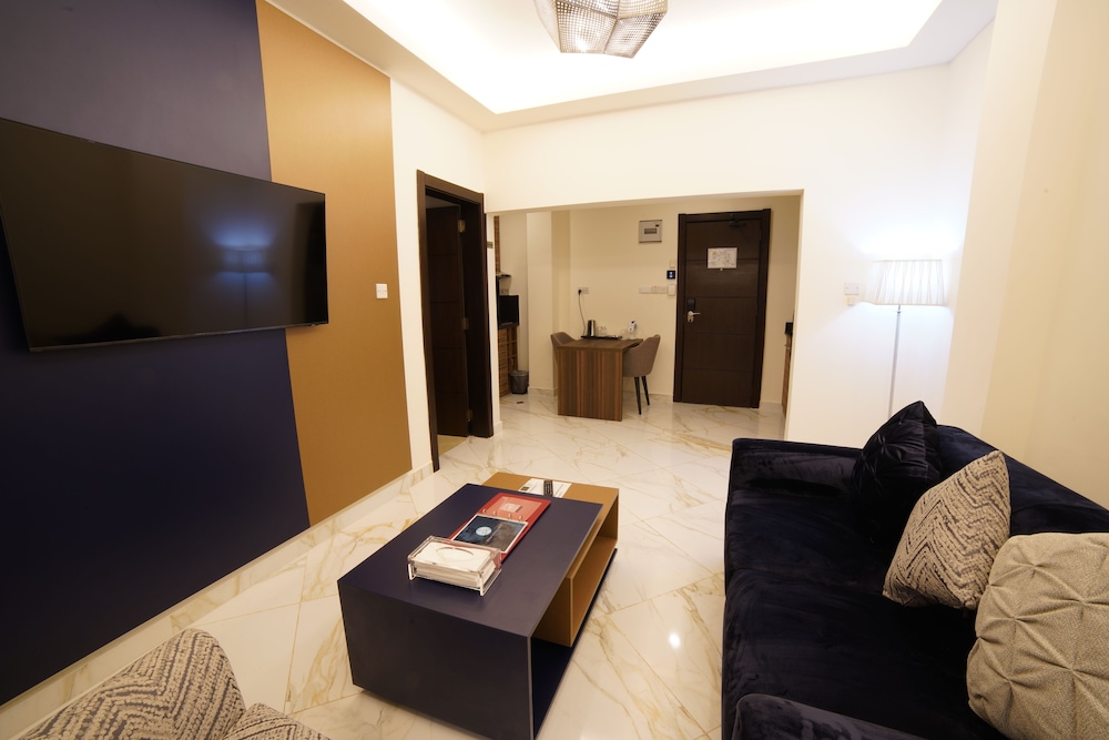 Family Apartment, 2 Bedrooms photo 3