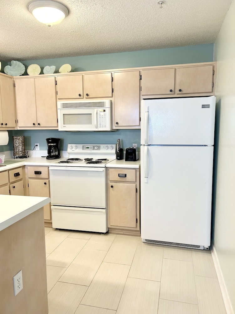 Condo, 1 Bedroom photo 2